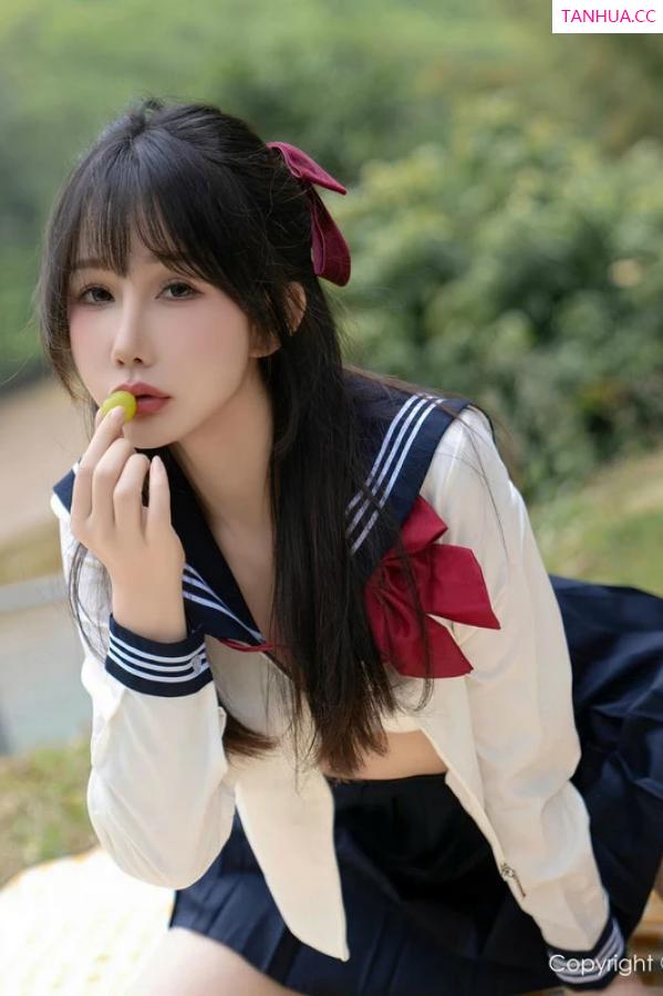 波巧酱  [XiuRen]高清写真图 2024.04.10 No.8365 波巧酱 性感美腿第50张图片